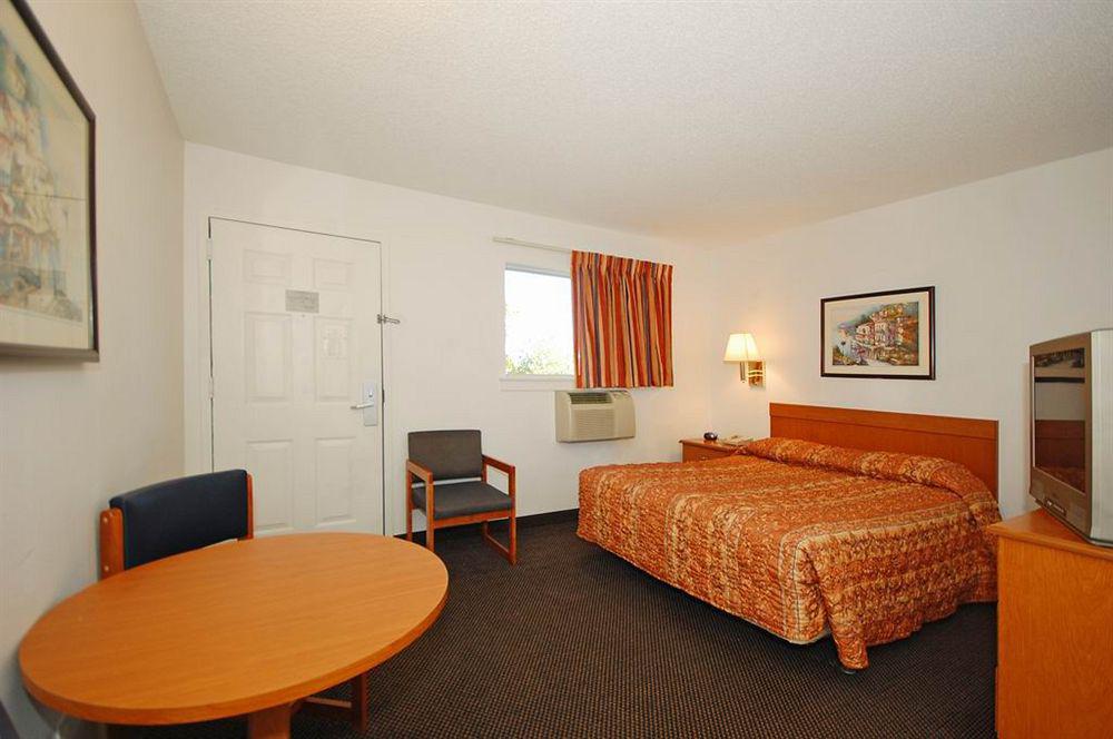 Siegel Select Bartlett Hotel Екстериор снимка